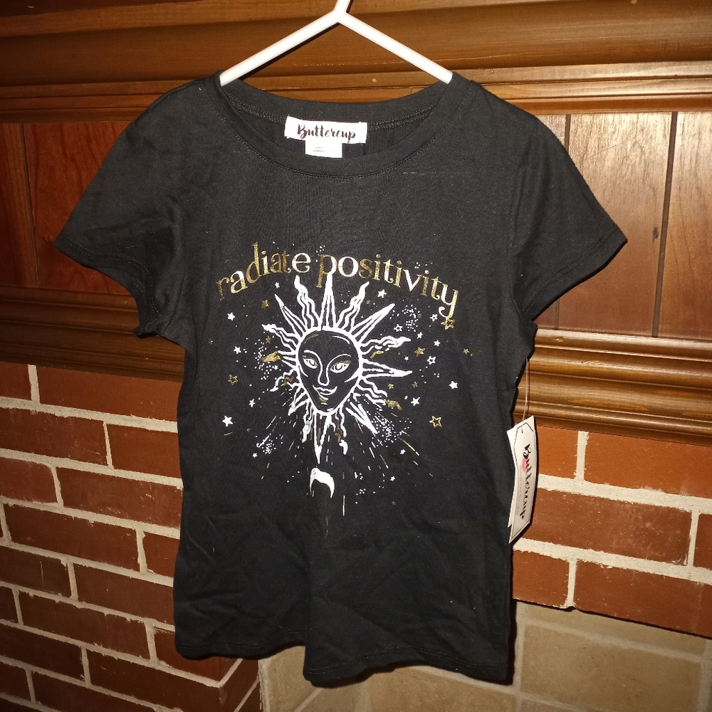 New. Girls shirt
